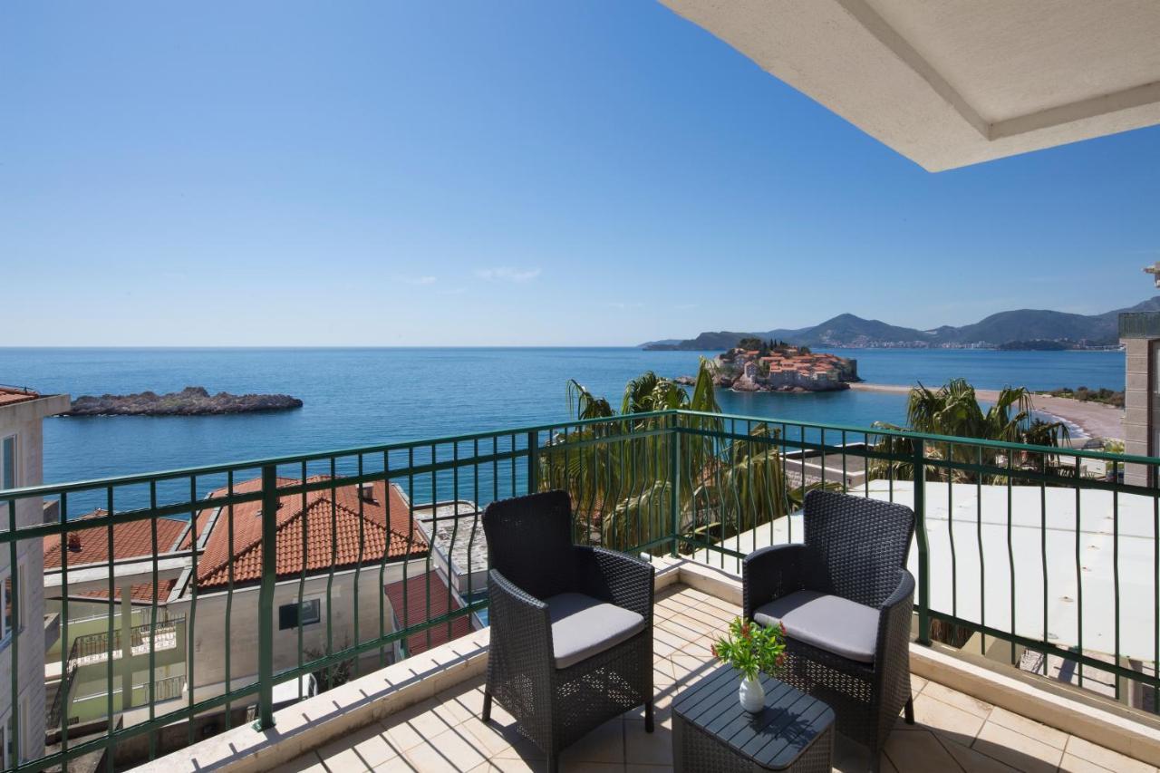 بودفا Family Apartment With Sea View Sveti Stefan المظهر الخارجي الصورة